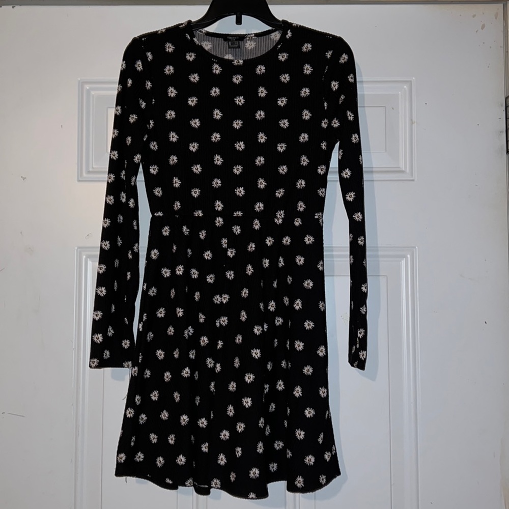 Girls 11/12 Black long sleeve floral dress